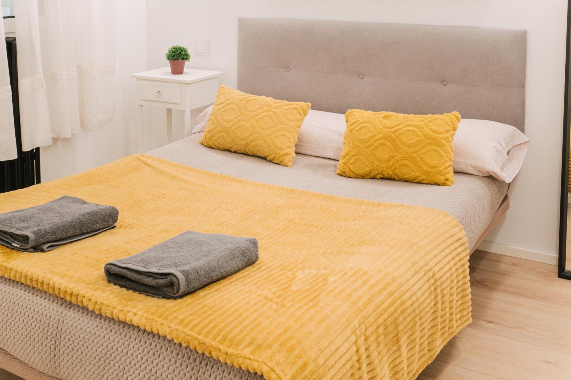Lujoso Y Amplio Apartamento Con Parking Incluido León Zewnętrze zdjęcie