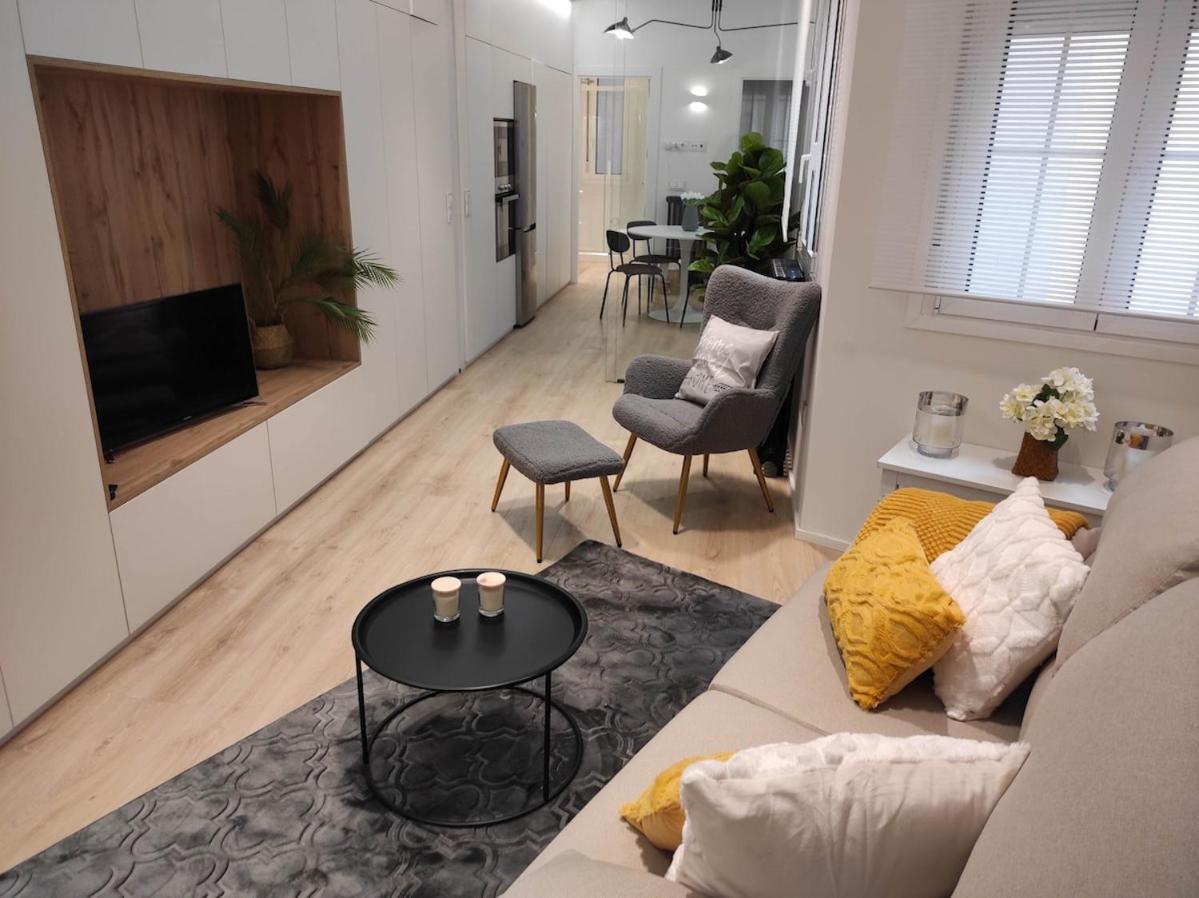 Lujoso Y Amplio Apartamento Con Parking Incluido León Zewnętrze zdjęcie